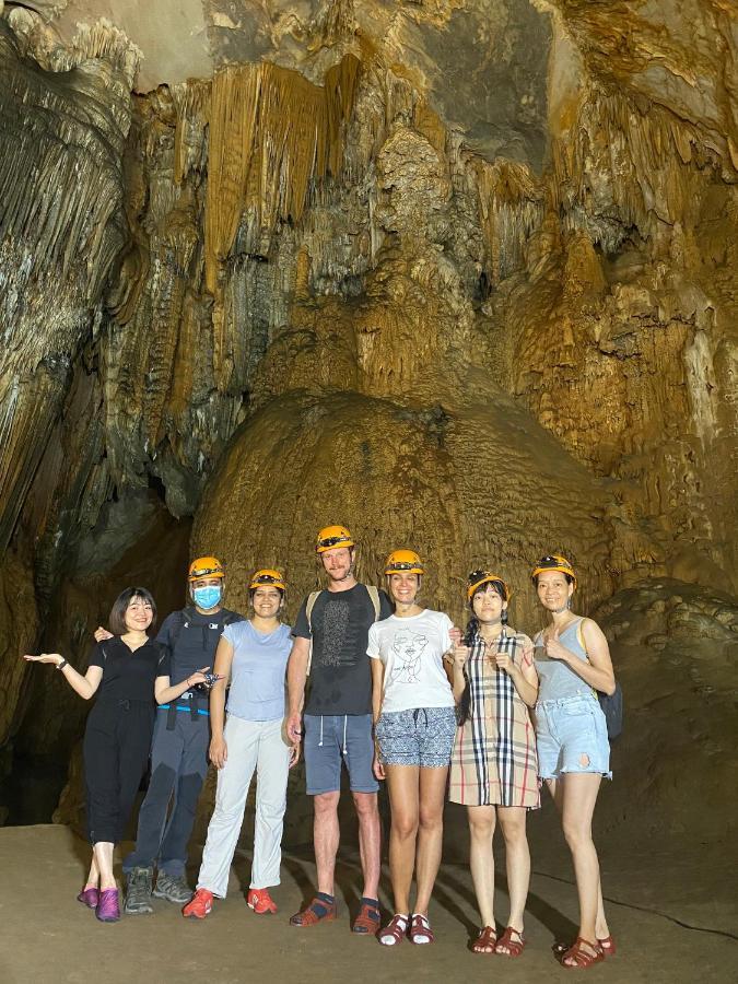 Gold Plus Hotel Phong Nha Bagian luar foto
