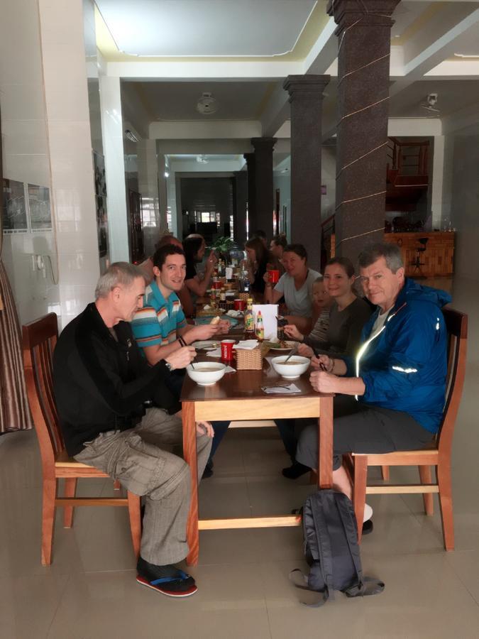 Gold Plus Hotel Phong Nha Bagian luar foto