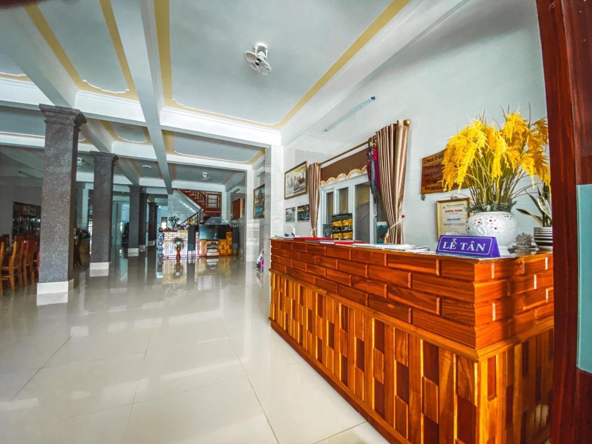 Gold Plus Hotel Phong Nha Bagian luar foto